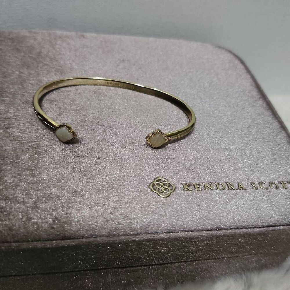 Kendra Scott Mallory 14k Gold-Plated Cuff Bracelet in Iridescent Drusy